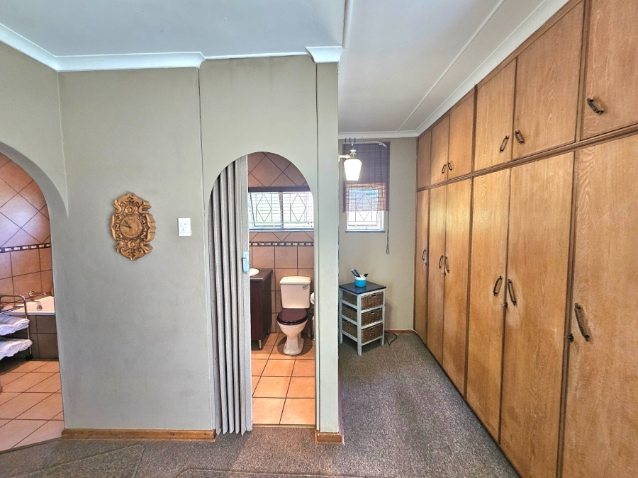 4 Bedroom Property for Sale in Panorama Free State